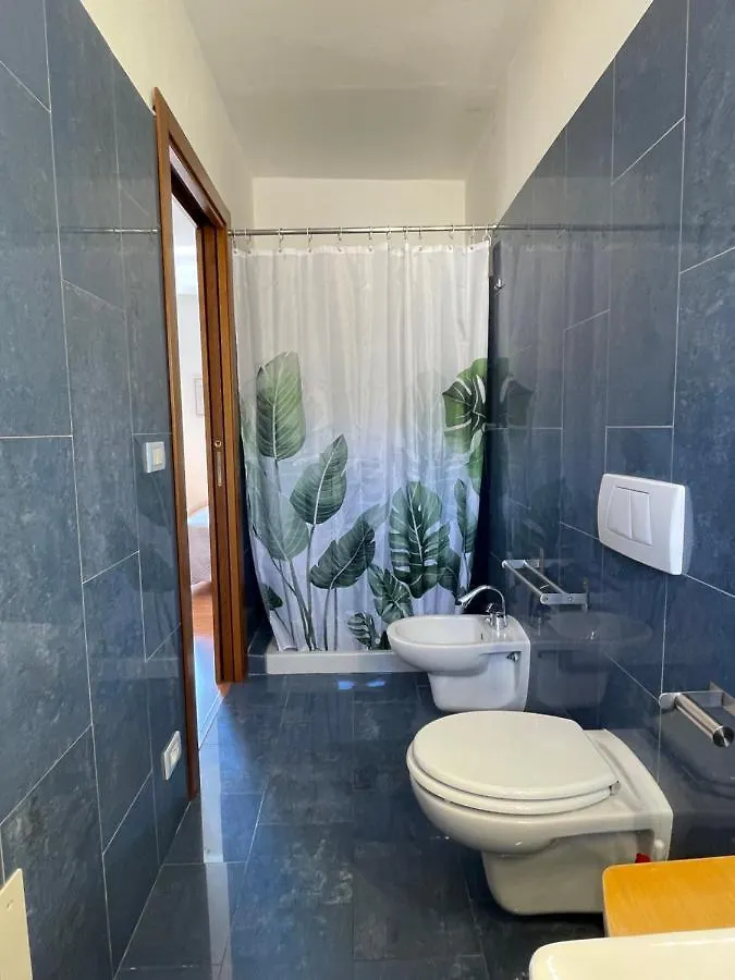 Villa Red House With Lake View Torri Del Benaco Italien